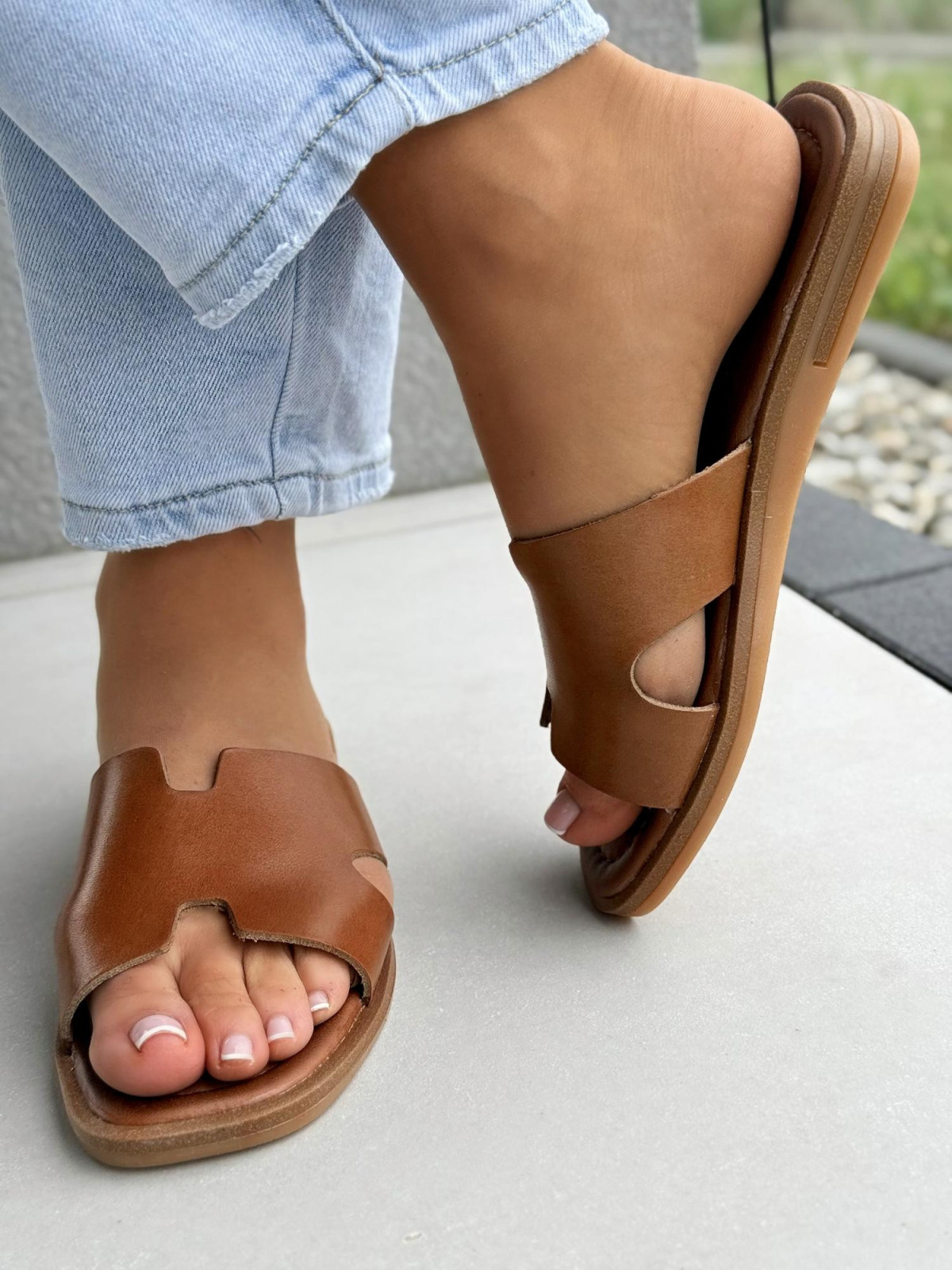 Klapki damskie ze skóry naturalnej