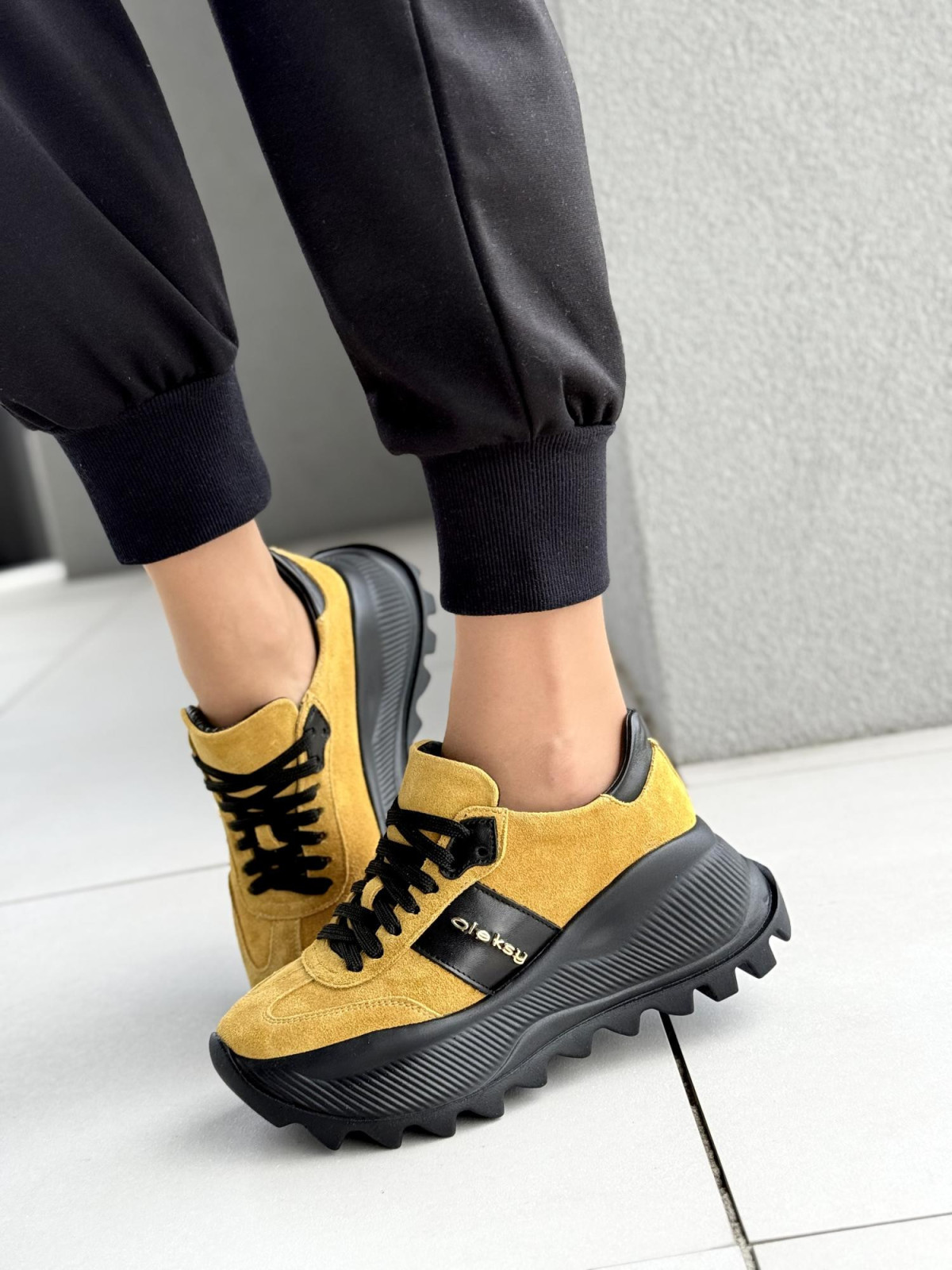 Sneakersy damskie OLEKSY ze skóry naturalnej Polskiej produkcji