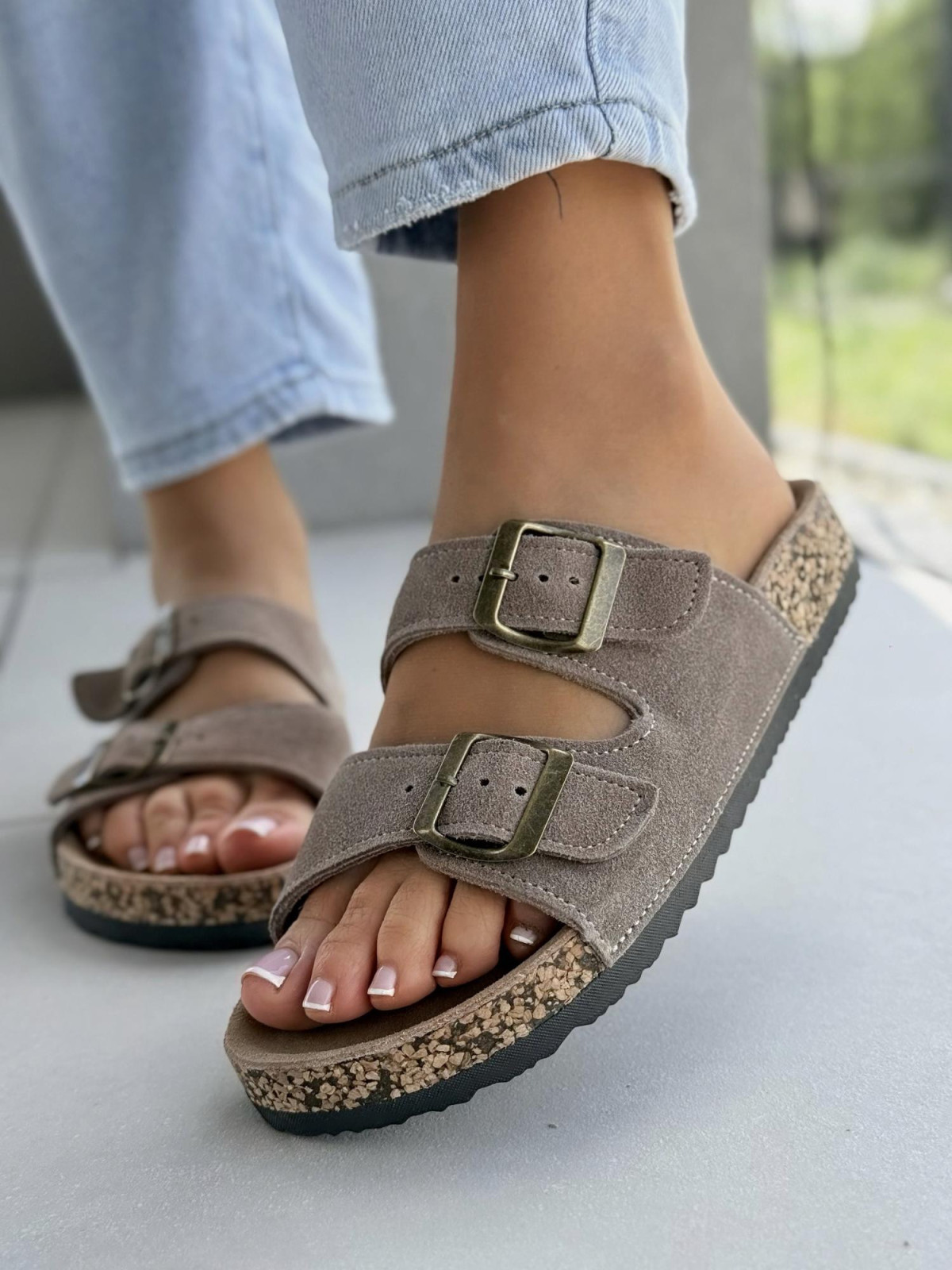 Klapki damskie ze skóry naturalnej