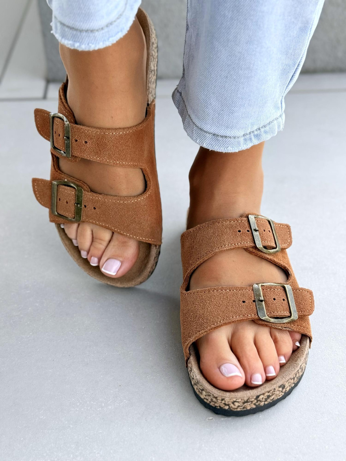 Klapki damskie ze skóry naturalnej