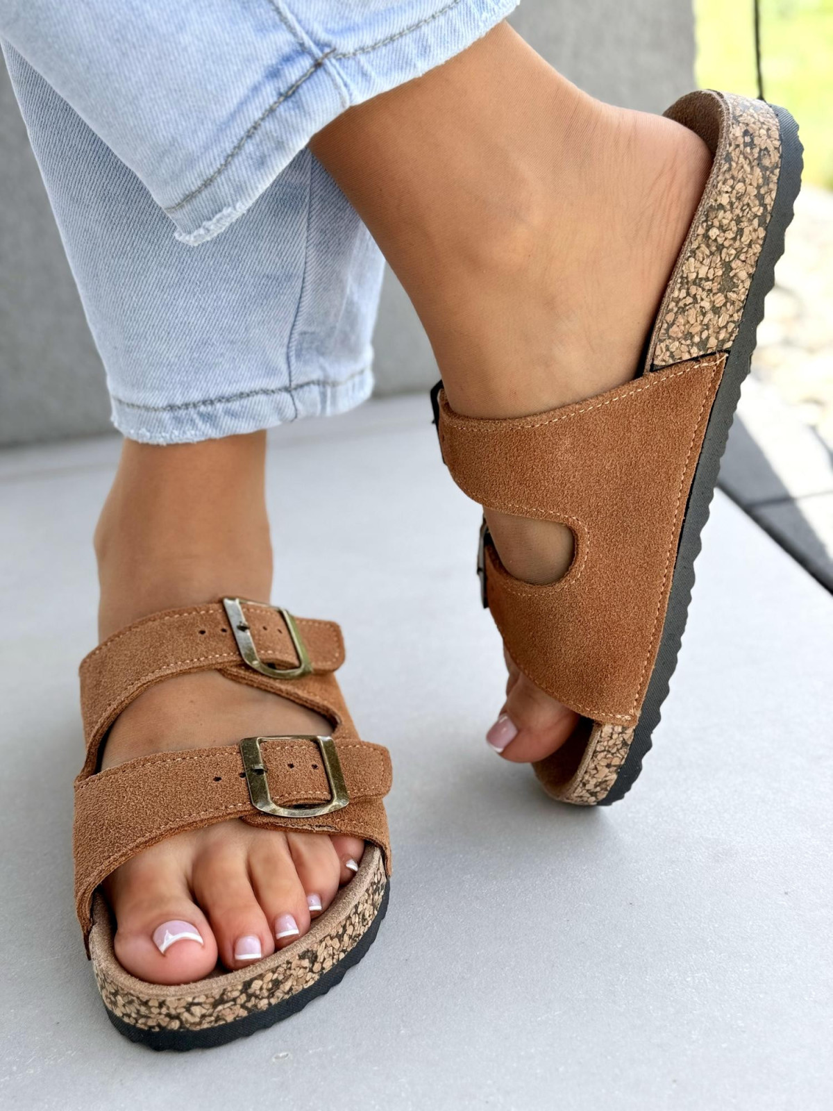 Klapki damskie ze skóry naturalnej