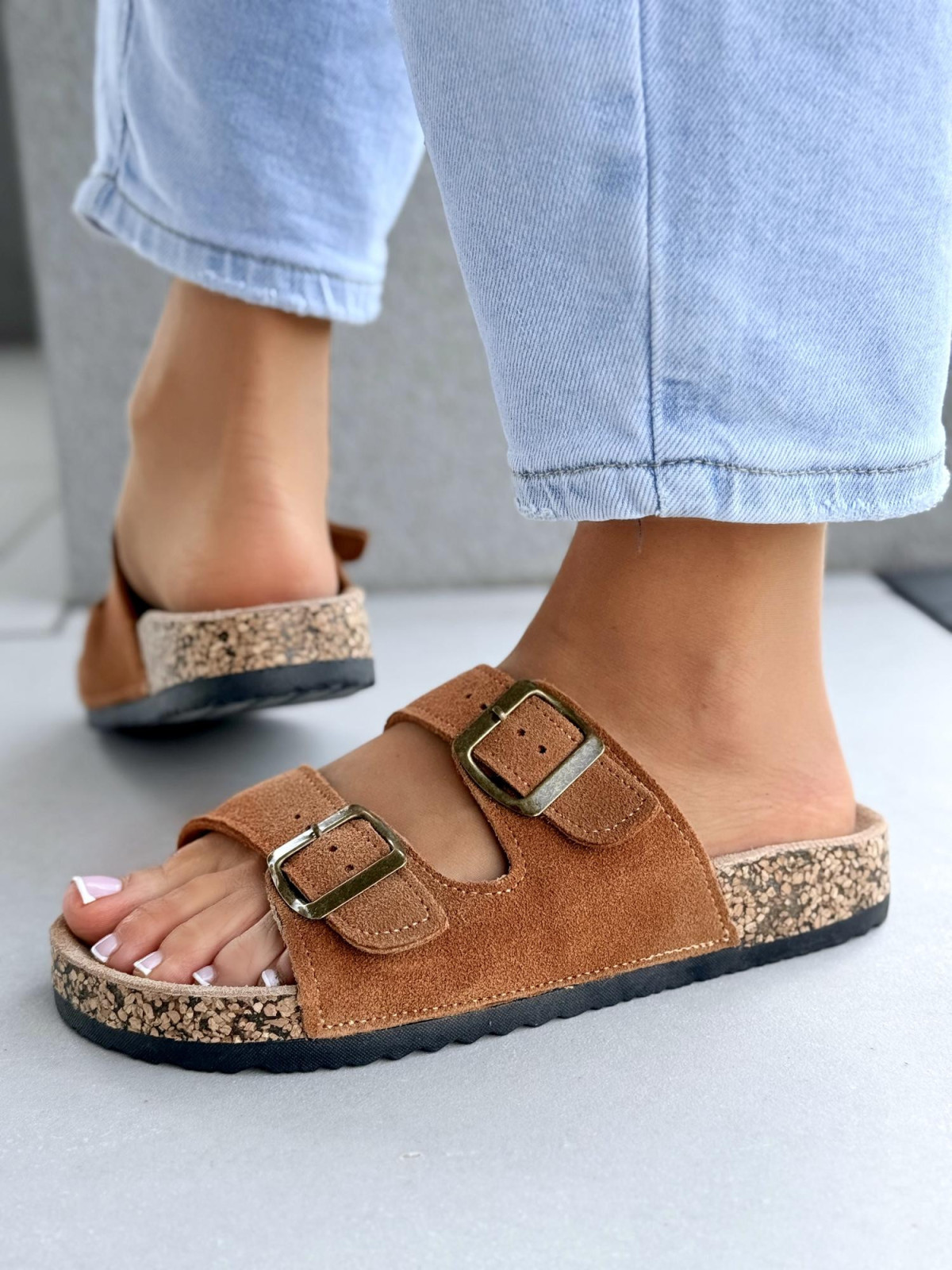 Klapki damskie ze skóry naturalnej