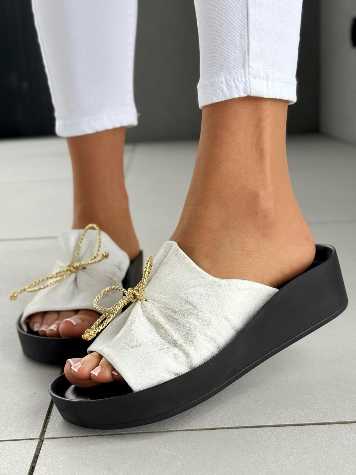 Klapki damskie OLEKSY ze skóry naturalnej Polskiej produkcji