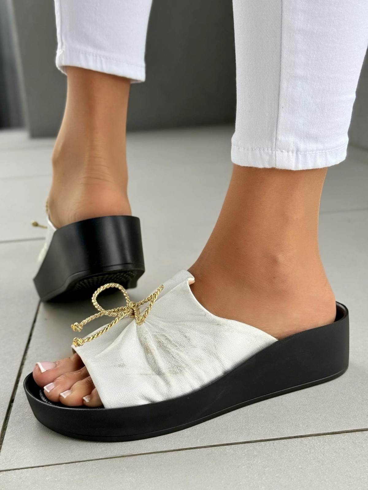 Klapki damskie OLEKSY ze skóry naturalnej Polskiej produkcji