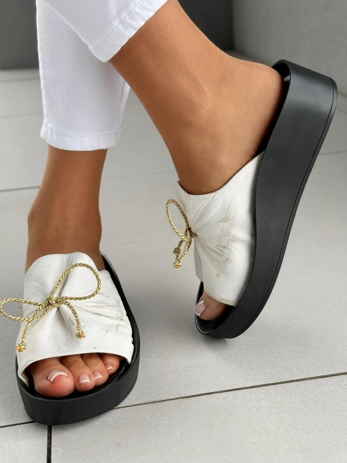 Klapki damskie OLEKSY ze skóry naturalnej Polskiej produkcji