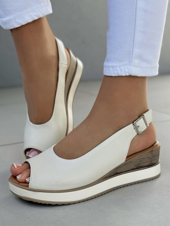 Sandałki damskie ze skóry naturalnej