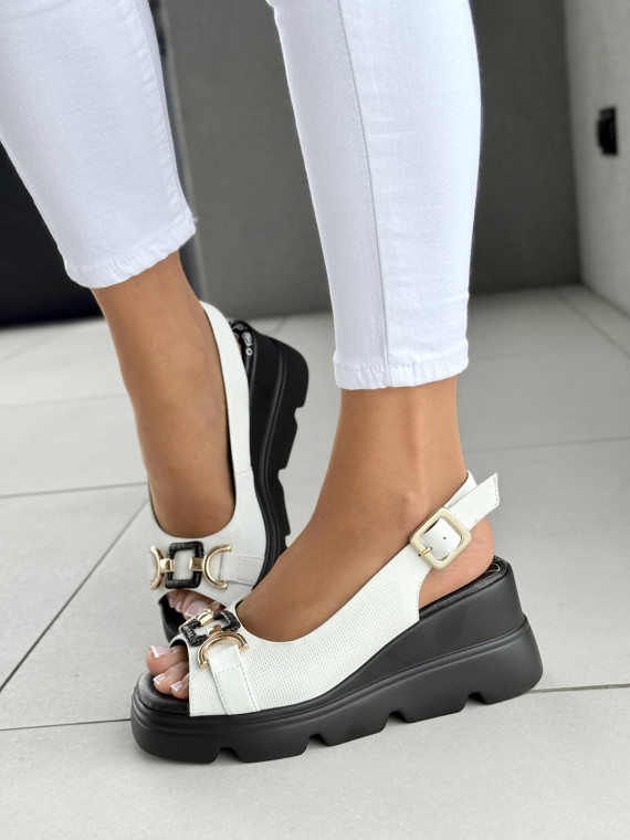 Sandałki damskie ze skóry naturalnej