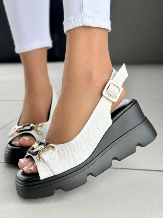 Sandałki damskie ze skóry naturalnej