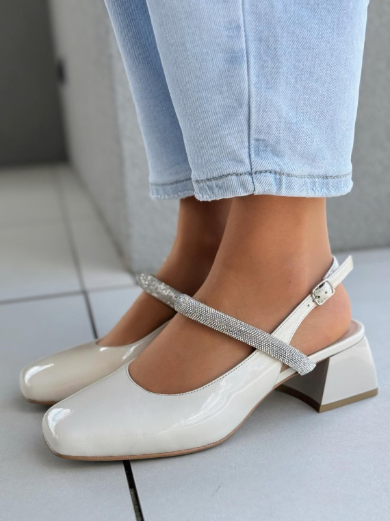 Sandałki damskie ze skóry naturalnej