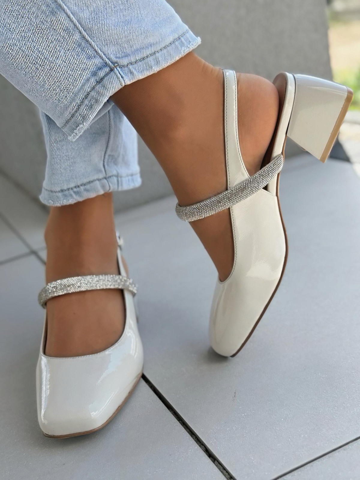 Sandałki damskie ze skóry naturalnej