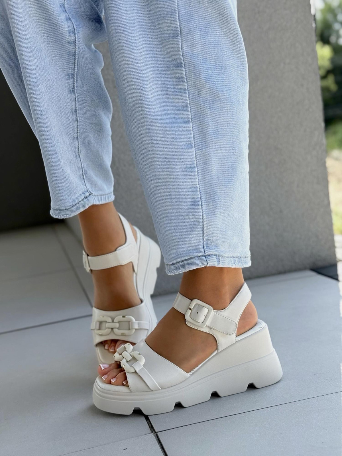 Sandałki damskie ze skóry naturalnej