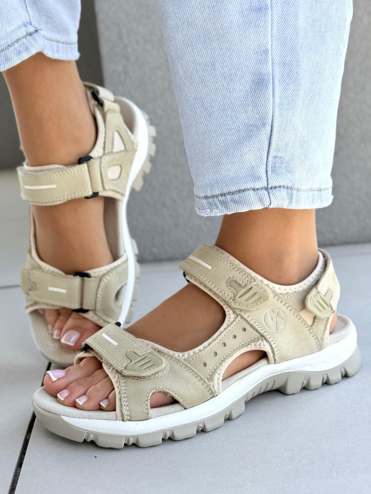 Sandałki damskie ze skóry naturalnej