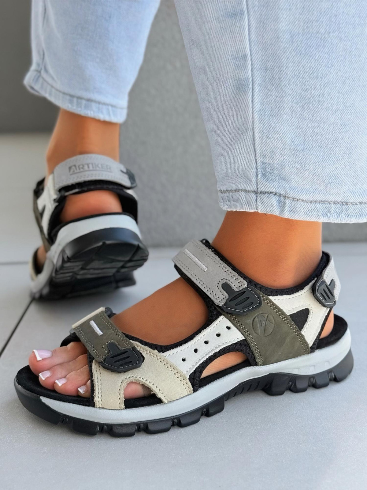 Sandałki damskie ze skóry naturalnej