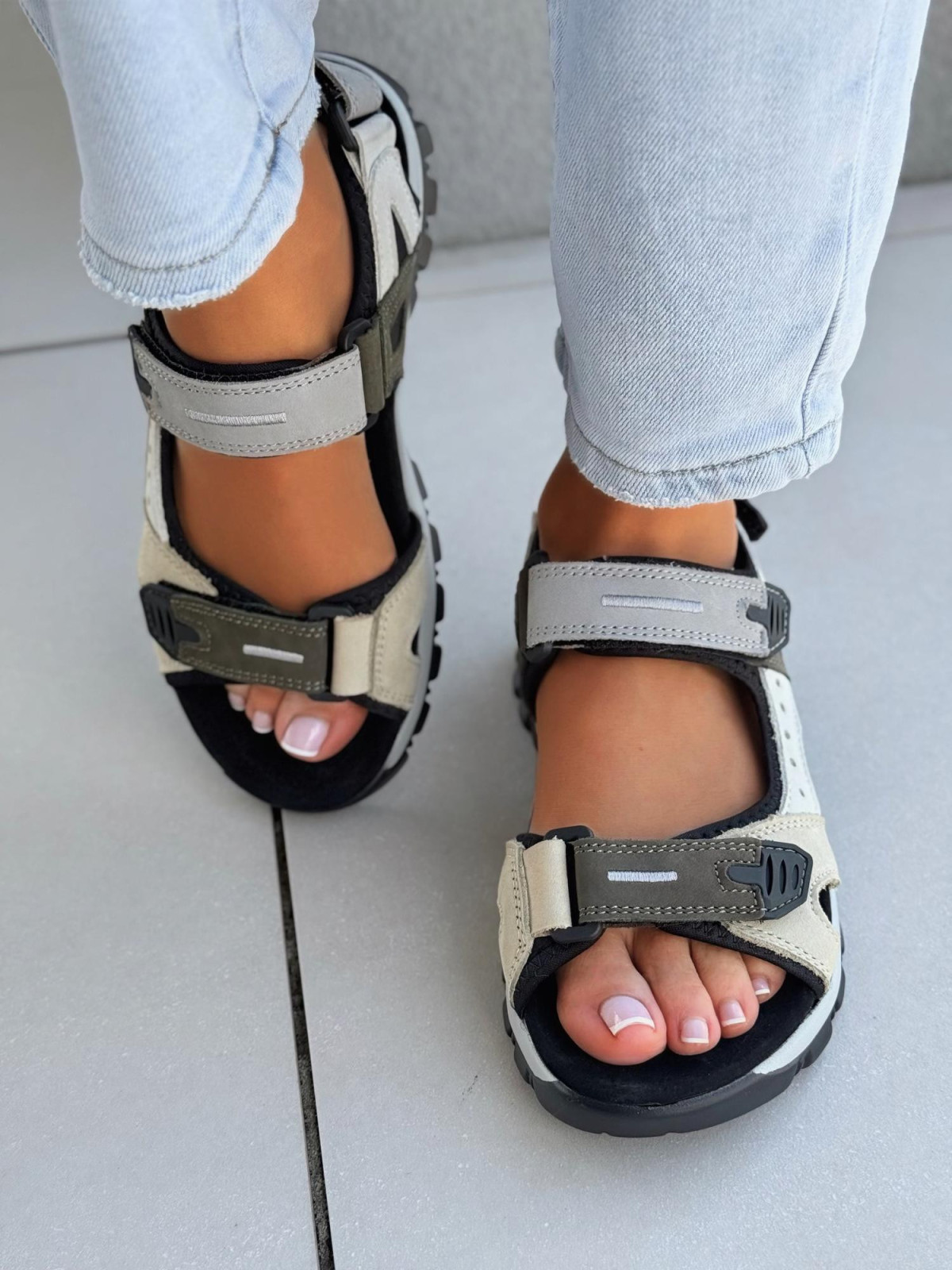 Sandałki damskie ze skóry naturalnej