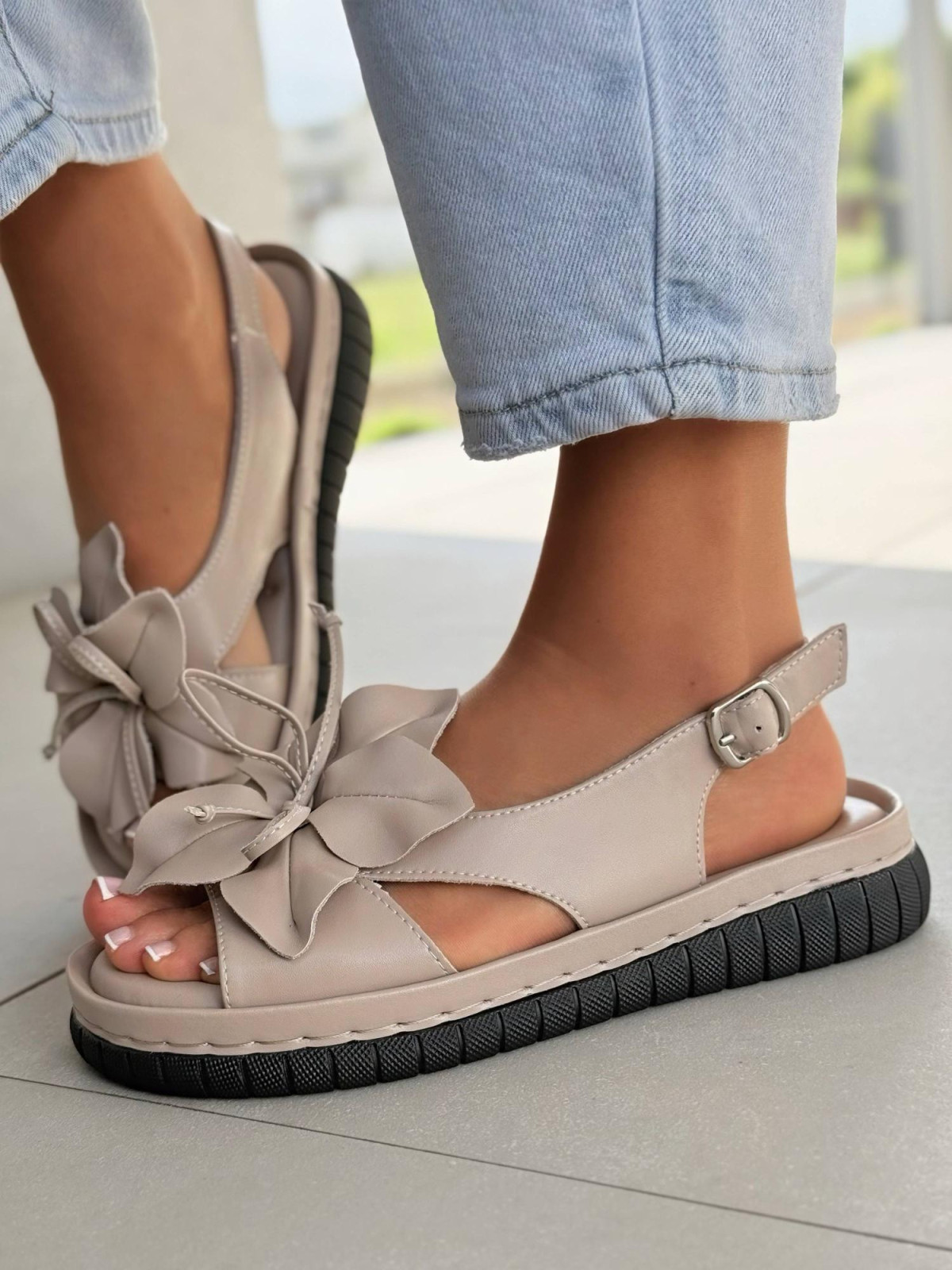 Sandałki damskie ze skóry naturalnej