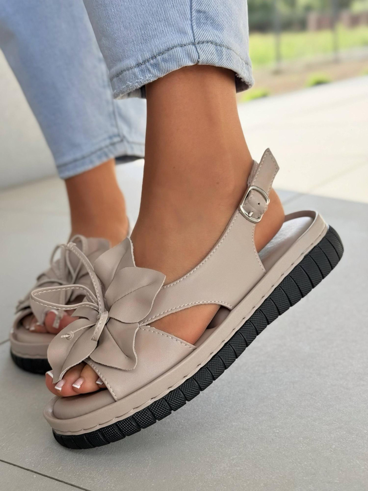 Sandałki damskie ze skóry naturalnej