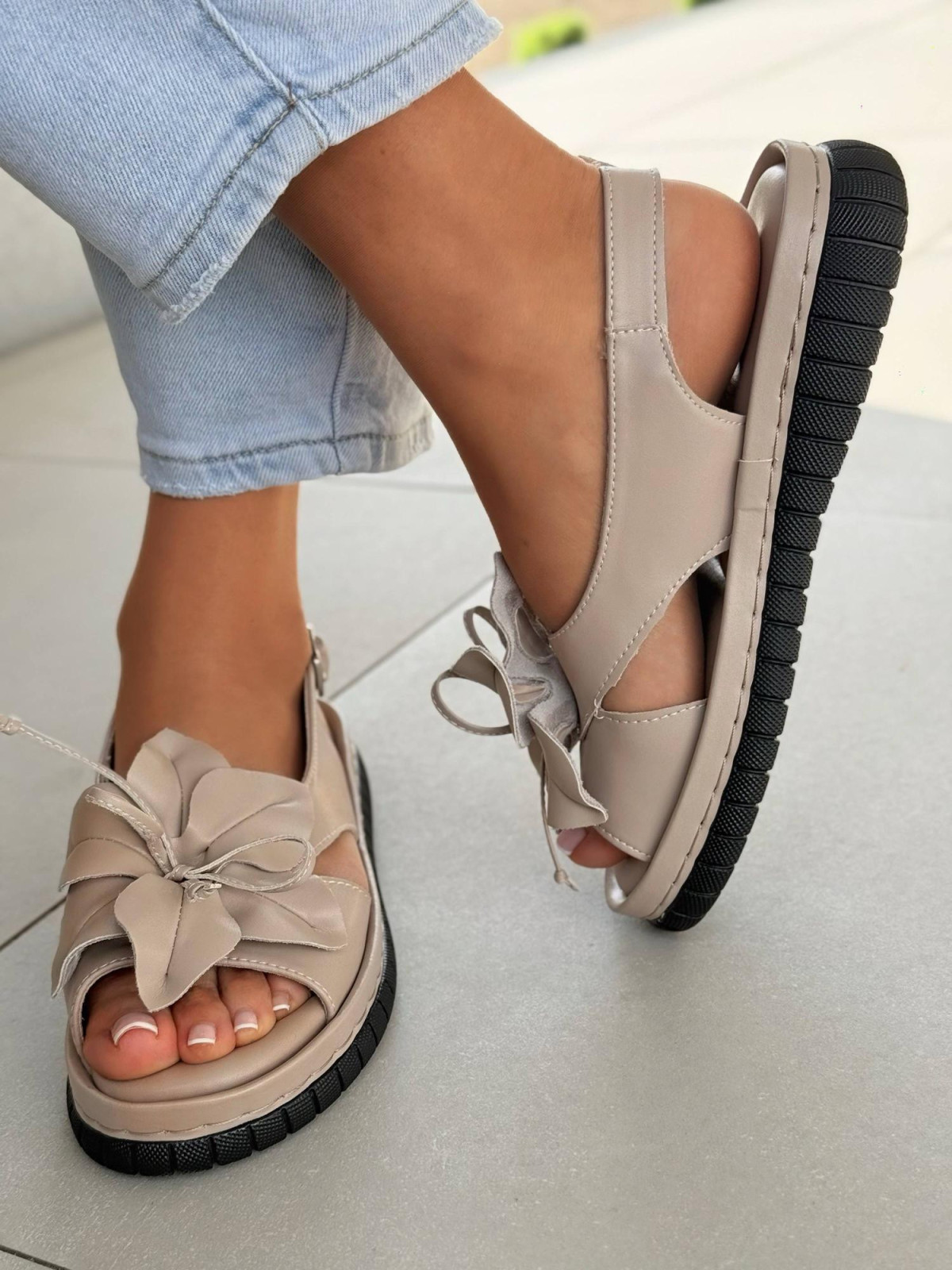 Sandałki damskie ze skóry naturalnej