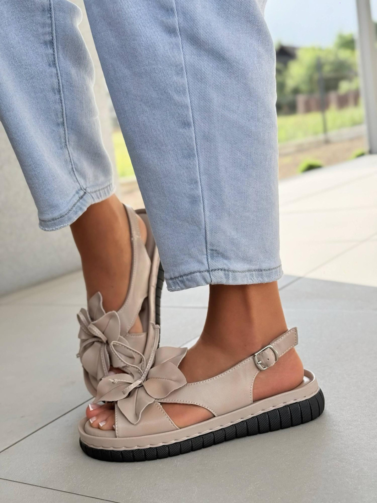 Sandałki damskie ze skóry naturalnej