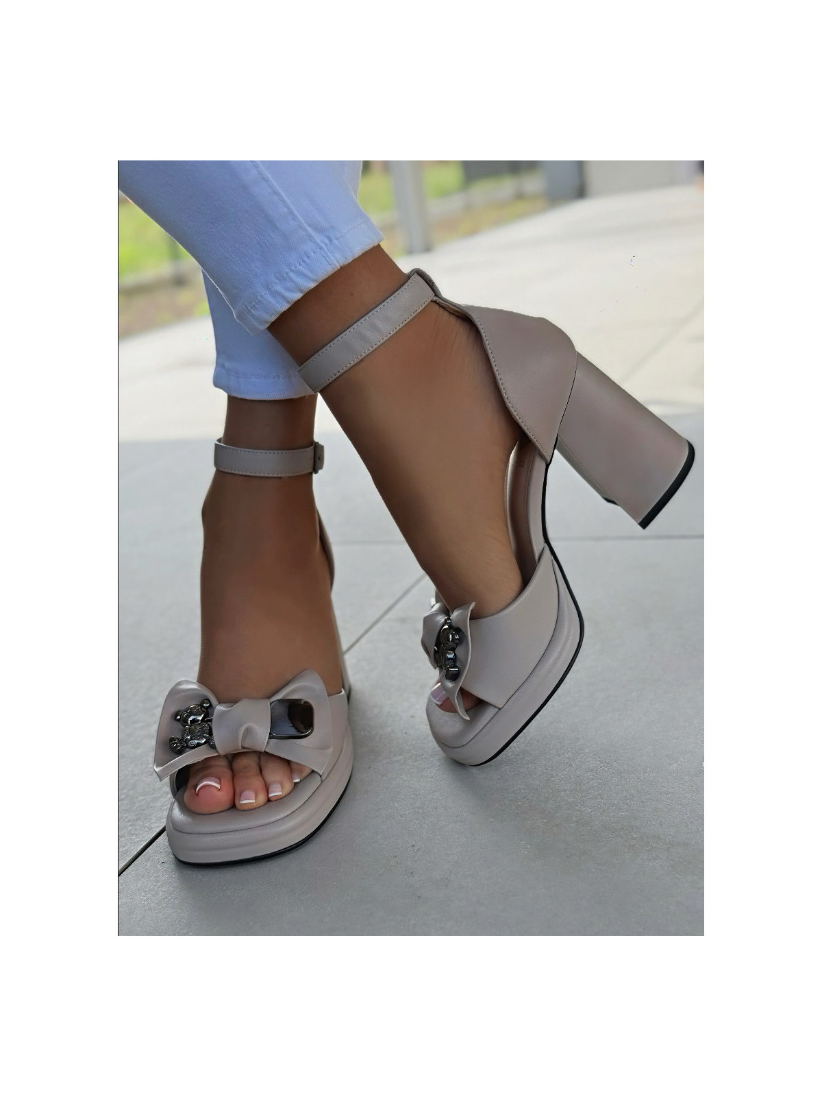 Sandałki damskie ze skóry naturalnej