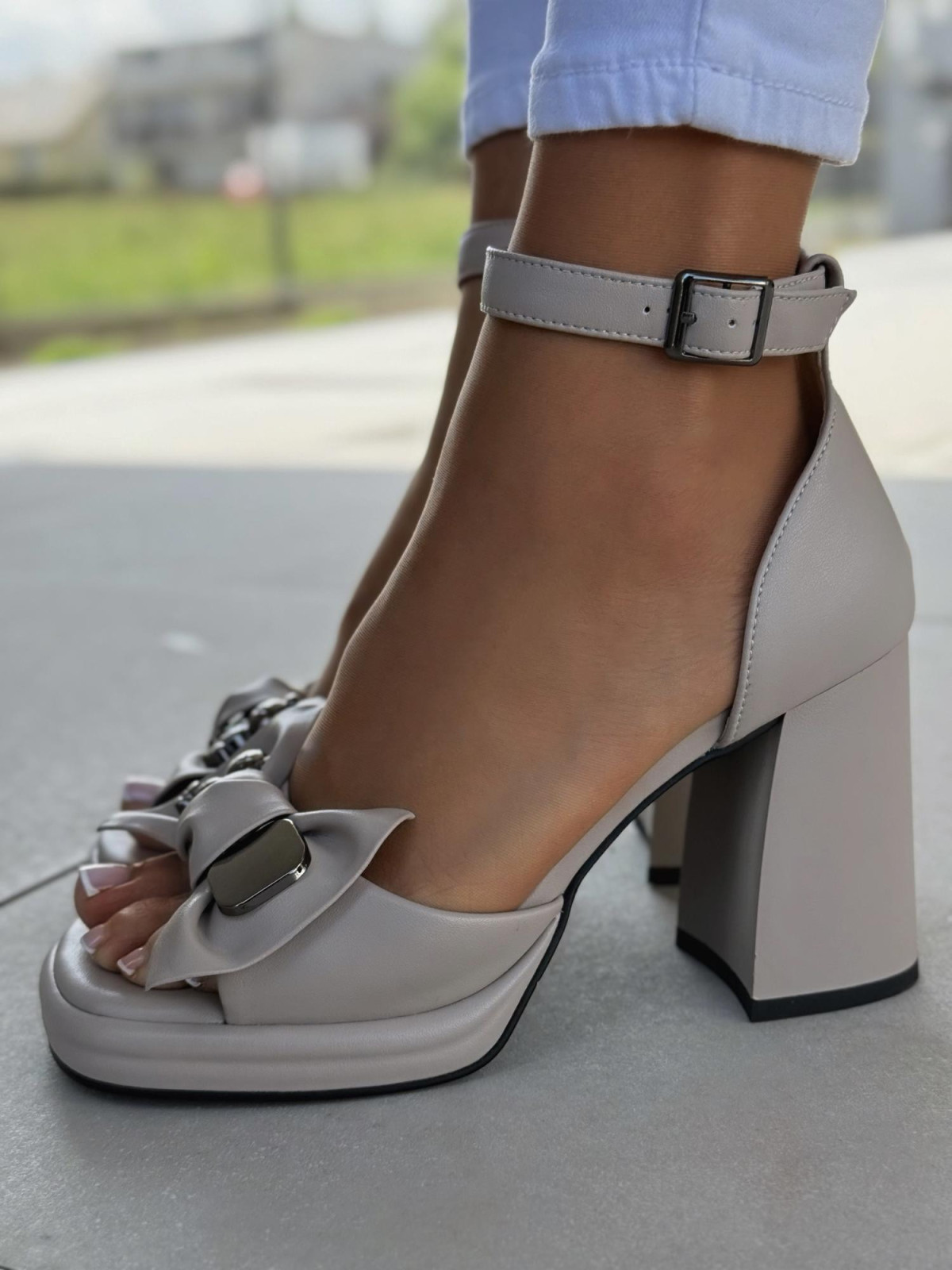 Sandałki damskie ze skóry naturalnej