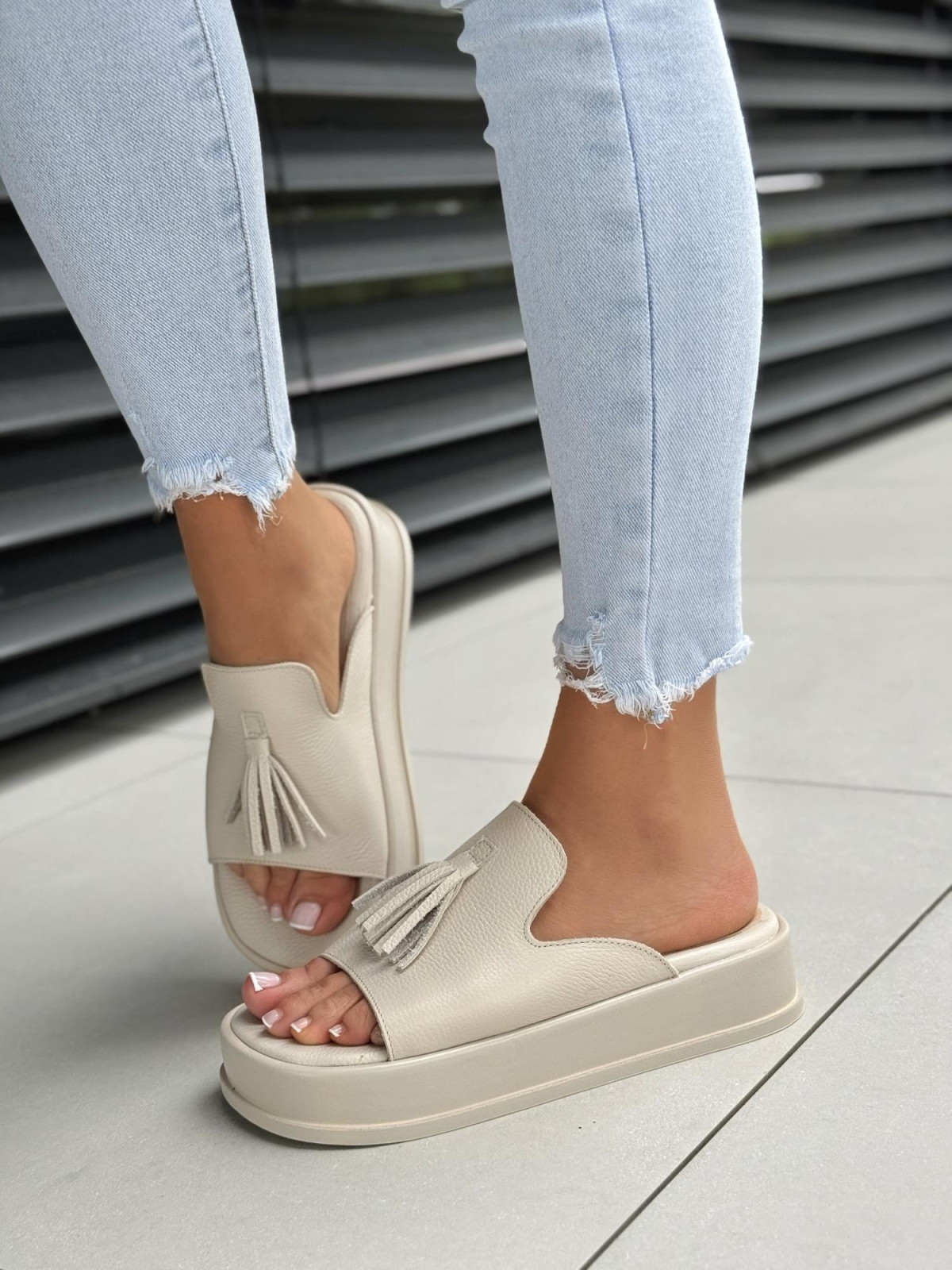 Klapki damskie OLEKSY ze skóry naturalnej Polskiej produkcji