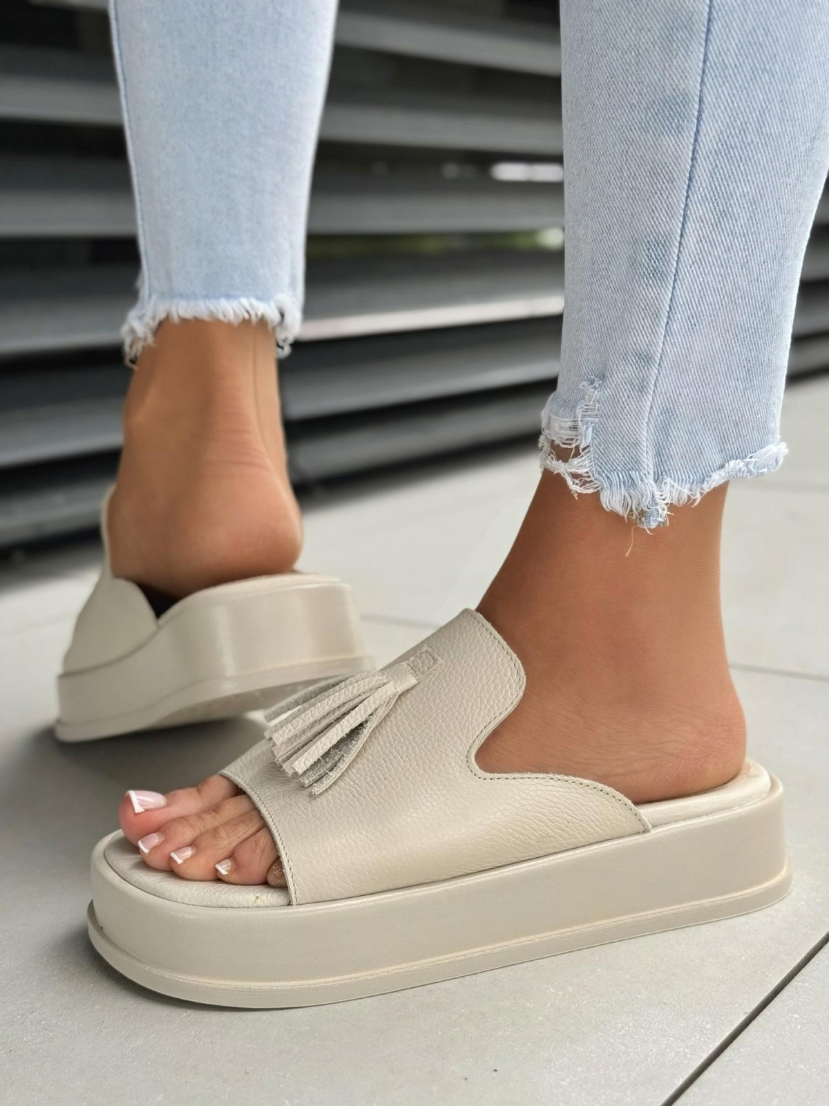 Klapki damskie OLEKSY ze skóry naturalnej Polskiej produkcji