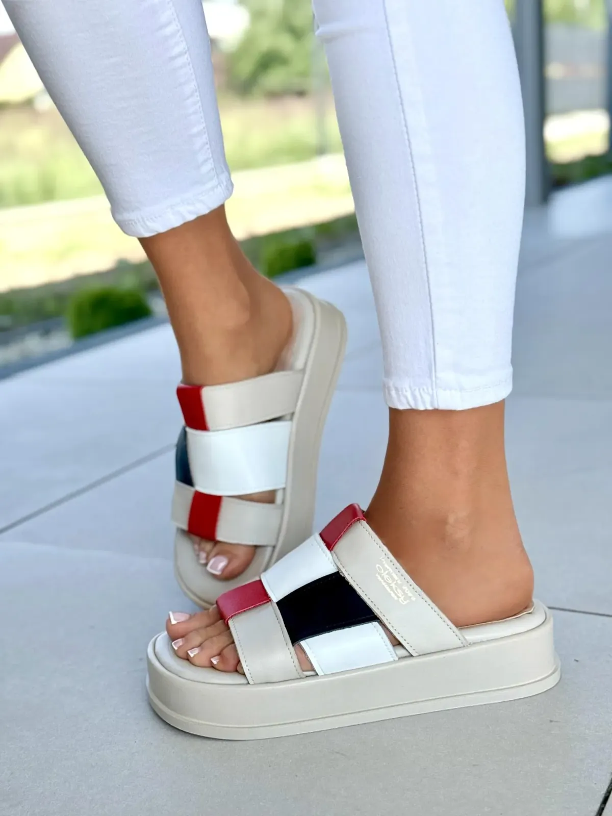 Klapki damskie OLEKSY ze skóry naturalnej Polskiej produkcji