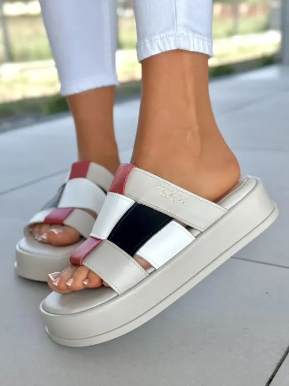 Klapki damskie OLEKSY ze skóry naturalnej Polskiej produkcji