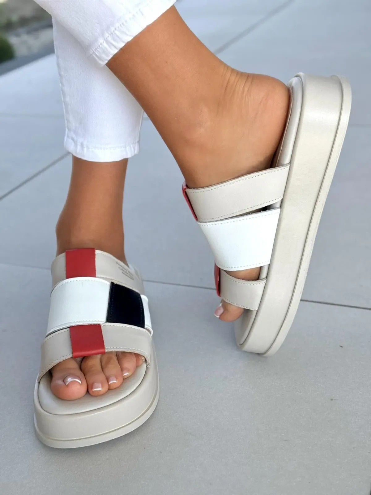 Klapki damskie OLEKSY ze skóry naturalnej Polskiej produkcji