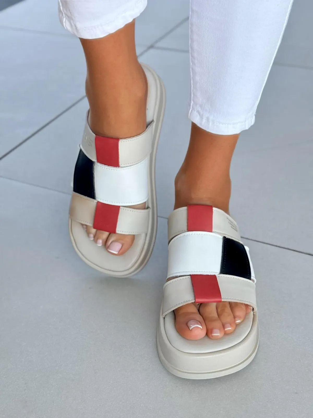 Klapki damskie OLEKSY ze skóry naturalnej Polskiej produkcji