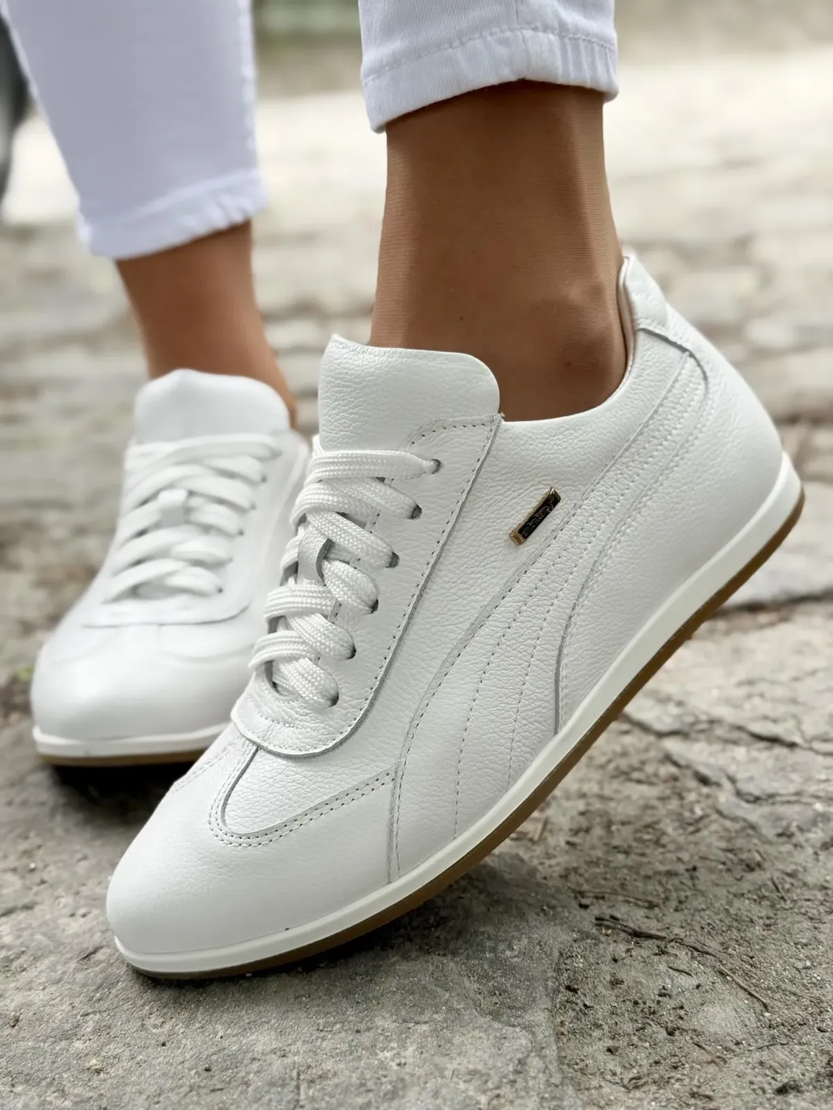 Sneakersy damskie OLEKSY ze skóry naturalnej Polskiej produkcji