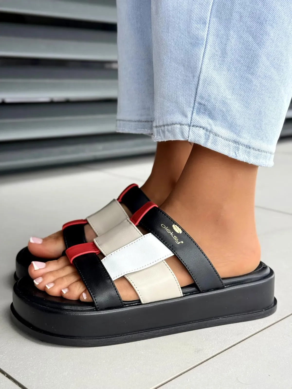 Klapki damskie OLEKSY ze skóry naturalnej Polskiej produkcji