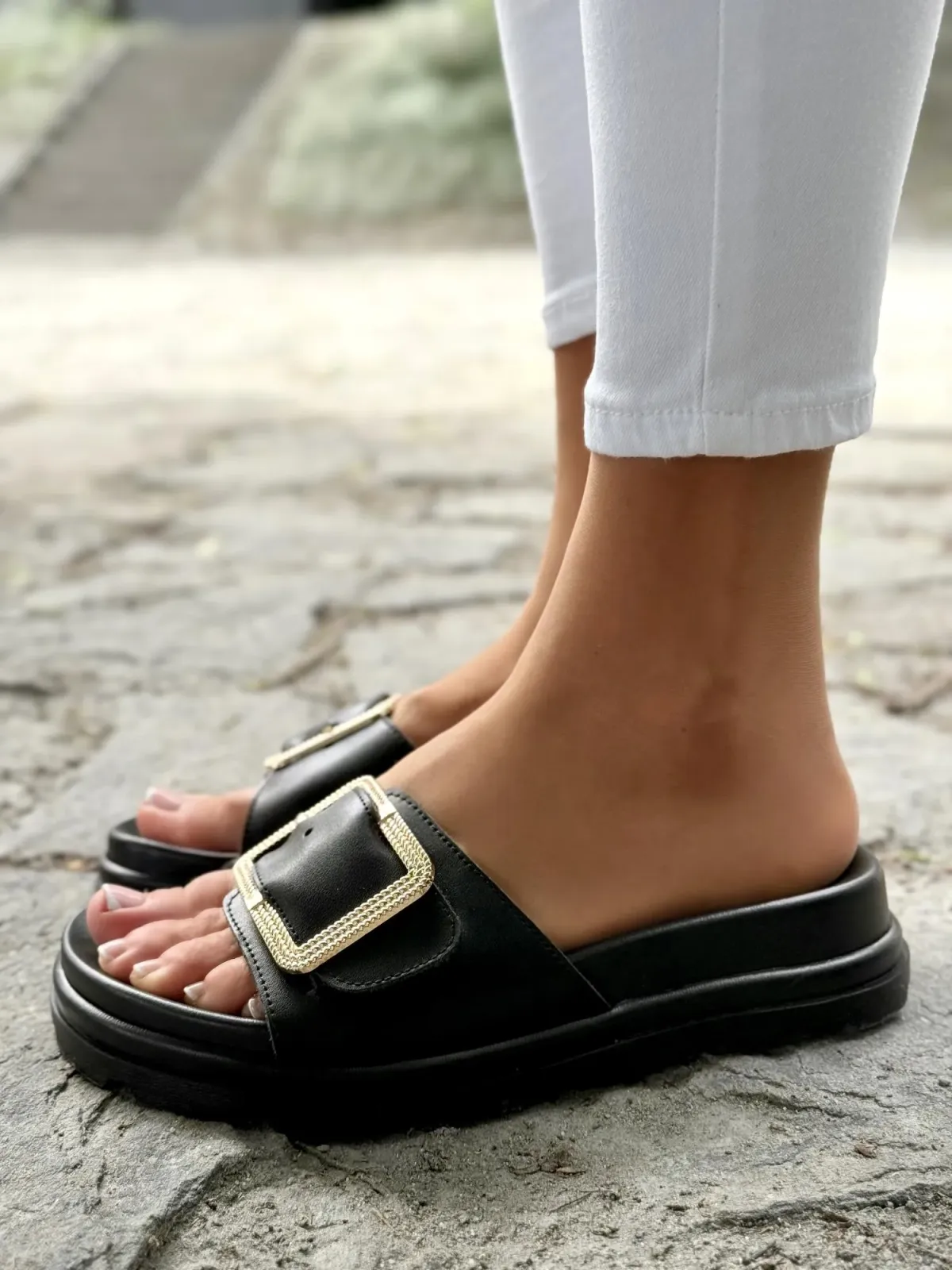 Klapki damskie OLEKSY ze skóry naturalnej Polskiej produkcji