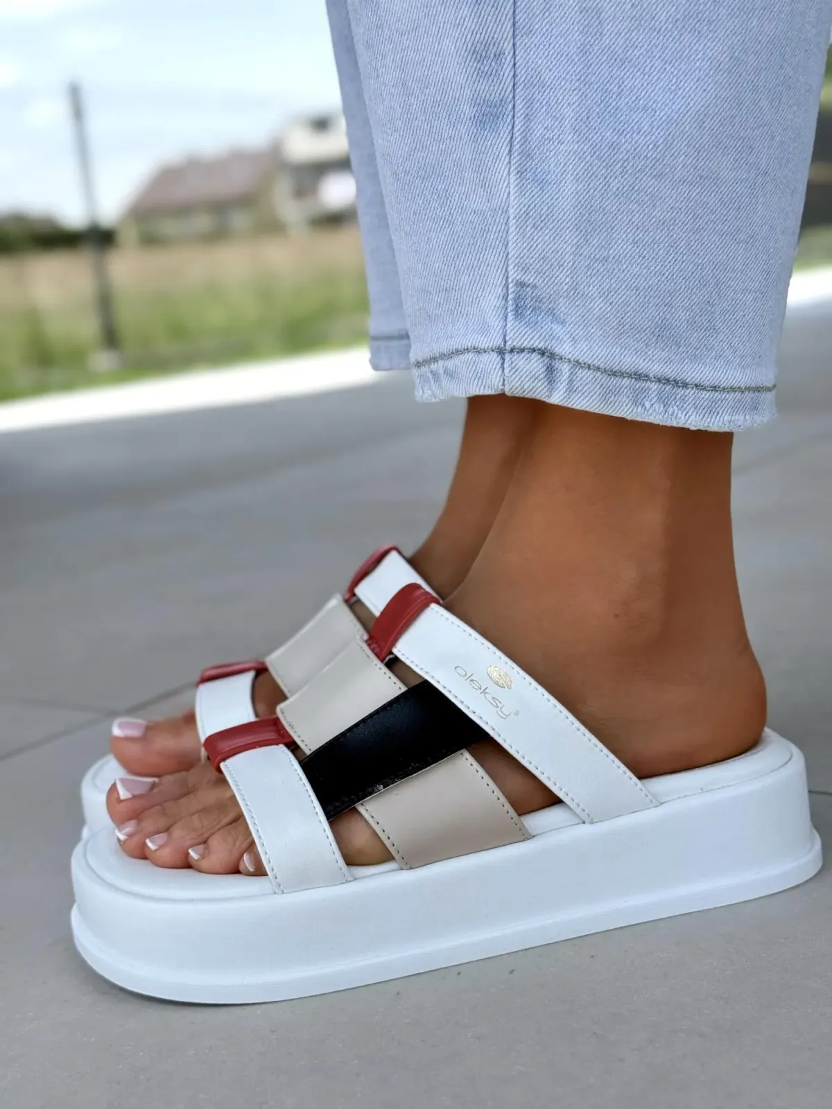 Klapki damskie OLEKSY ze skóry naturalnej Polskiej produkcji