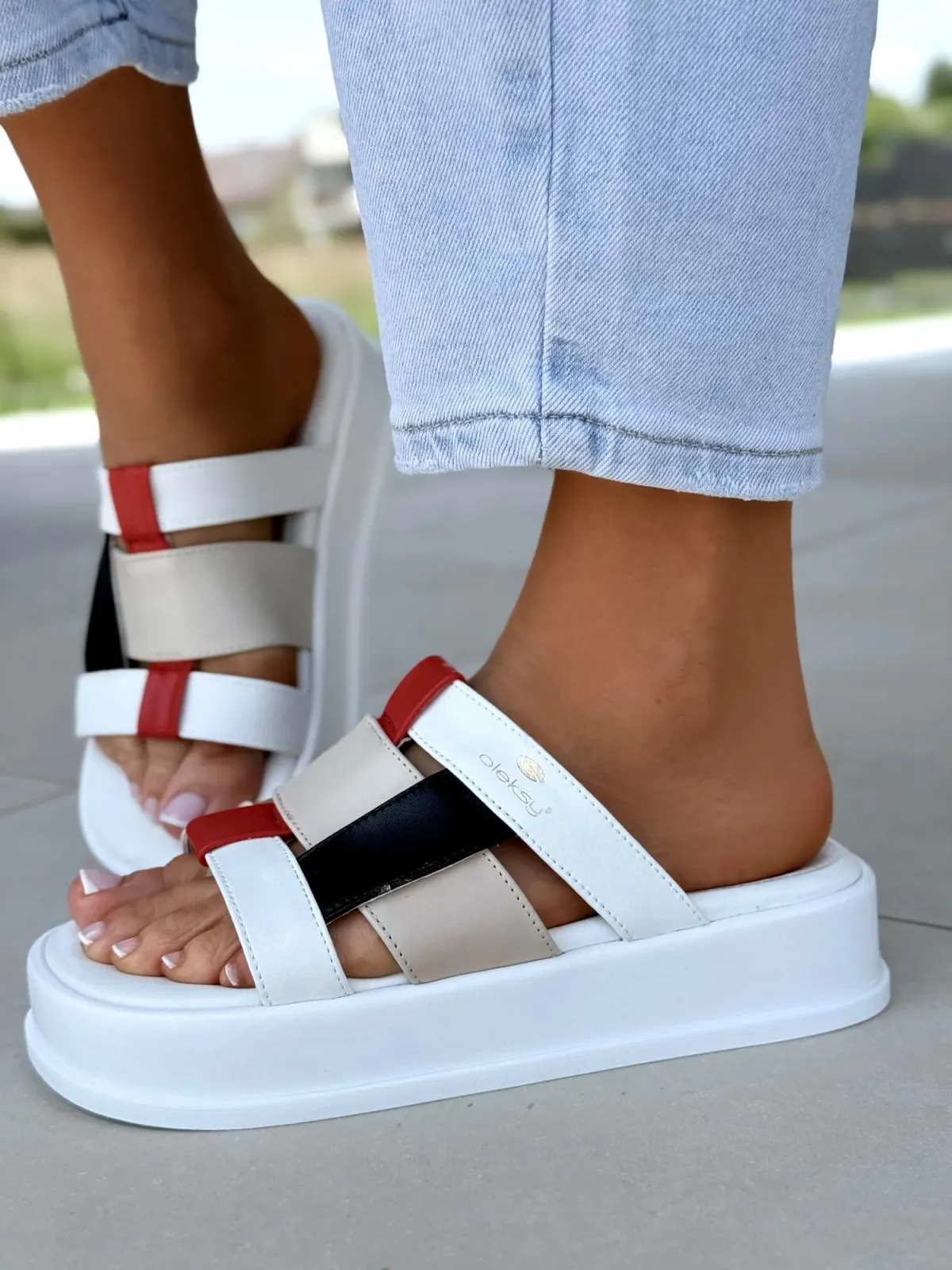 Klapki damskie OLEKSY ze skóry naturalnej Polskiej produkcji