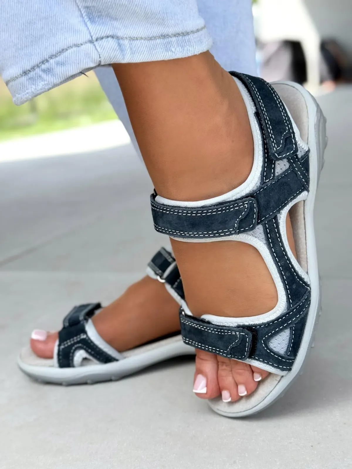 Sandałki damskie ze skóry naturalnej