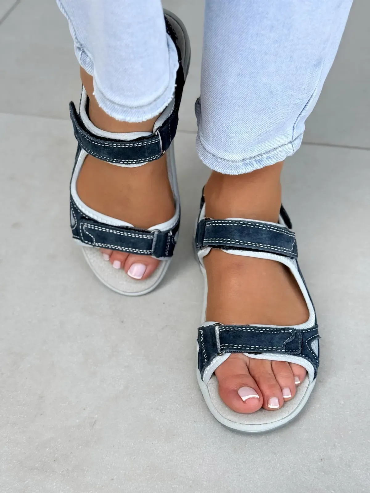 Sandałki damskie ze skóry naturalnej