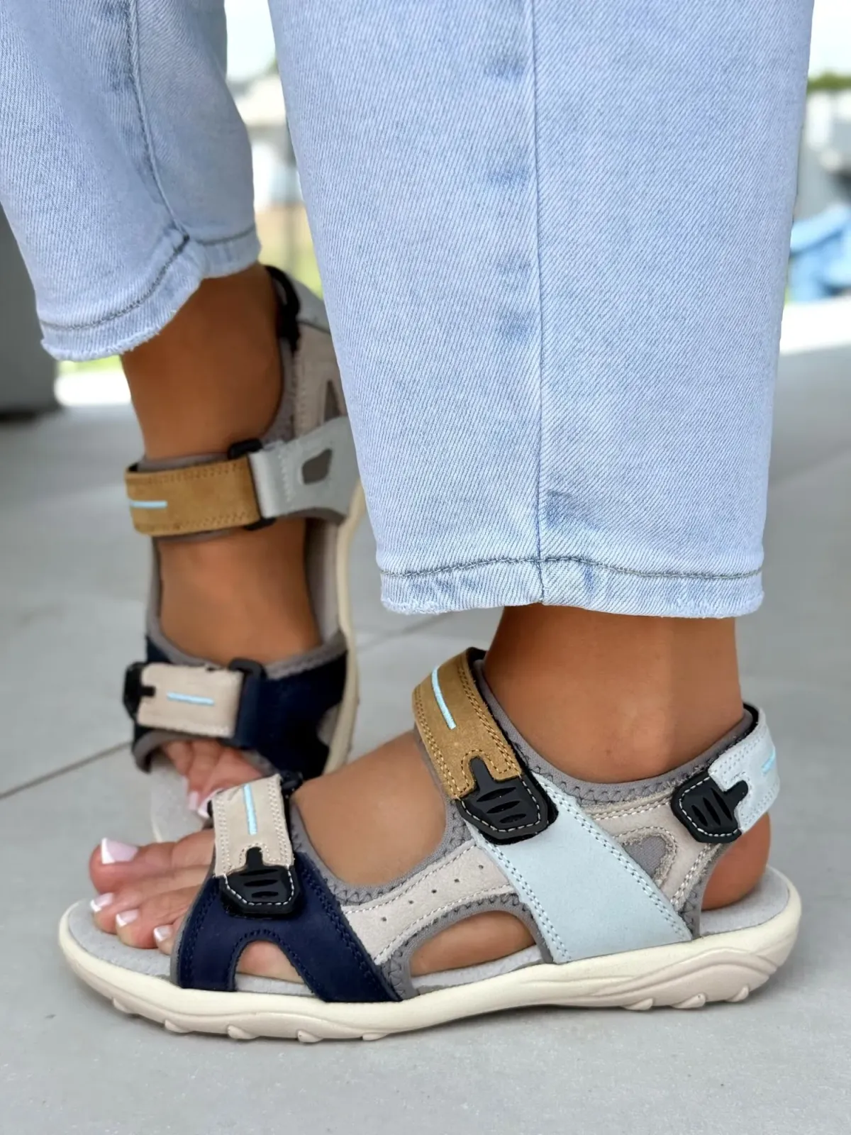 Sandałki damskie ze skóry naturalnej