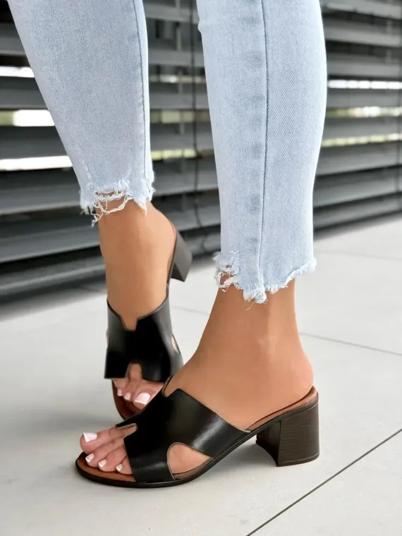 Klapki damskie ze skóry naturalnej