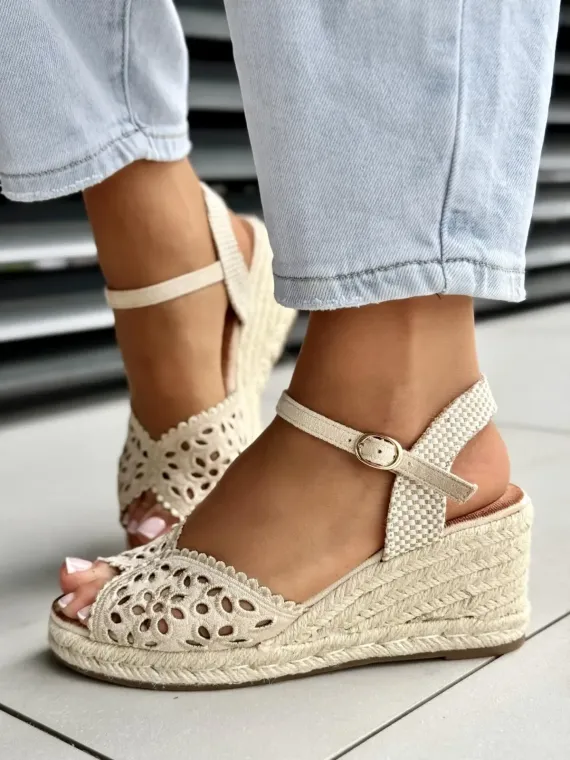 Mega lekkie miękkie i wygodne sandały damskie