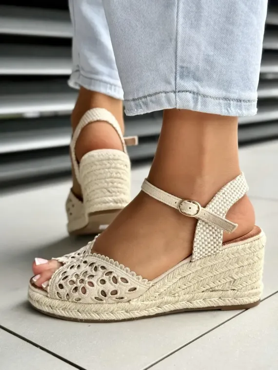 Mega lekkie miękkie i wygodne sandały damskie