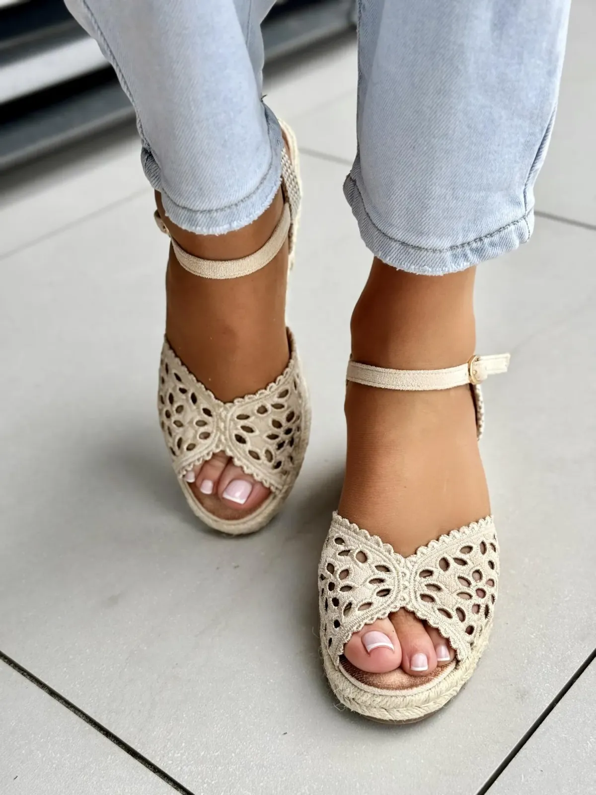 Mega lekkie miękkie i wygodne sandały damskie