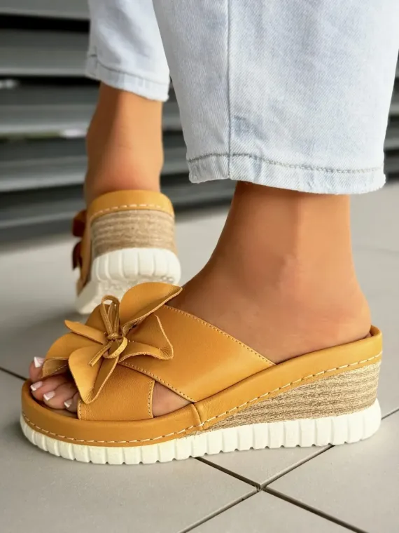 Klapki damskie ze skóry naturalnej