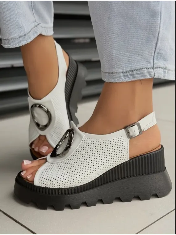 Sandałki damskie ze skóry naturalnej