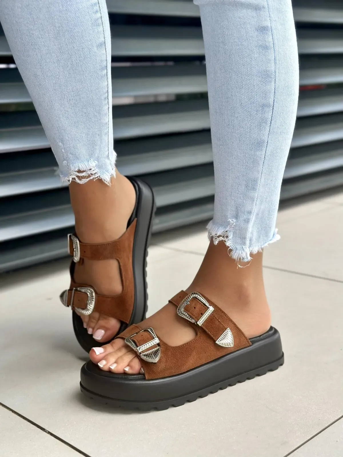 Klapki damskie OLEKSY ze skóry naturalnej Polskiej produkcji