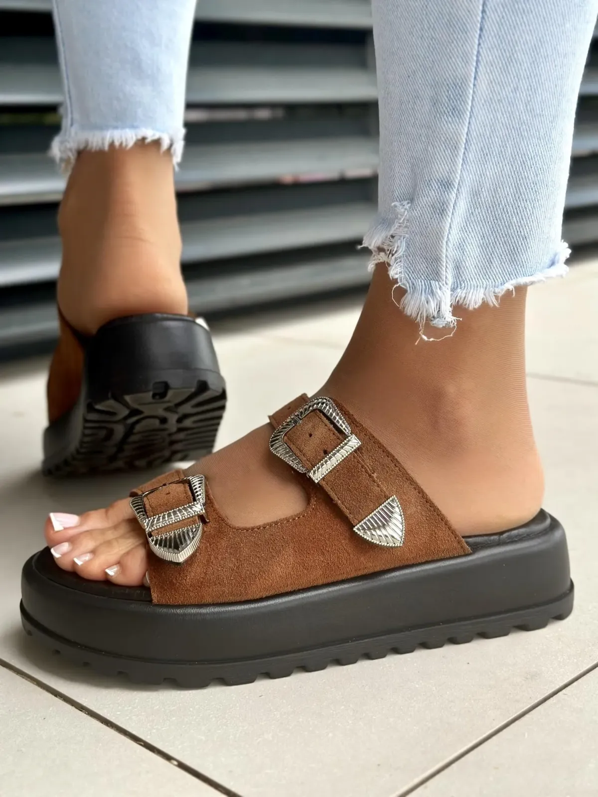 Klapki damskie OLEKSY ze skóry naturalnej Polskiej produkcji