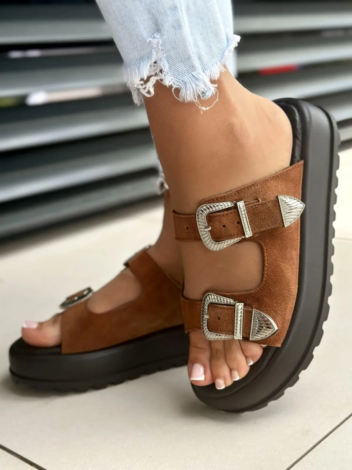 Klapki damskie OLEKSY ze skóry naturalnej Polskiej produkcji