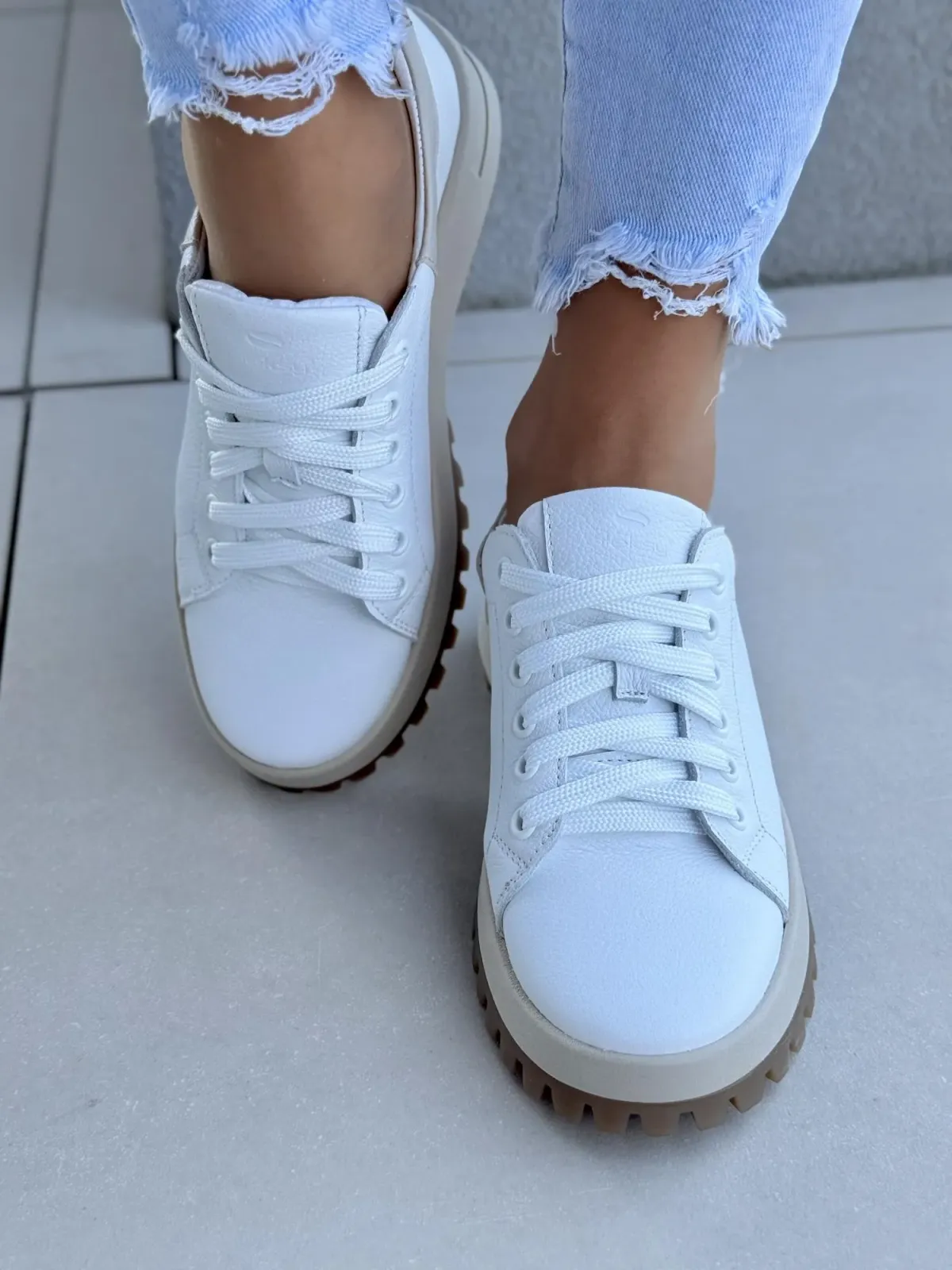 Sneakersy damskie OLEKSY ze skóry naturalnej Polskiej produkcji