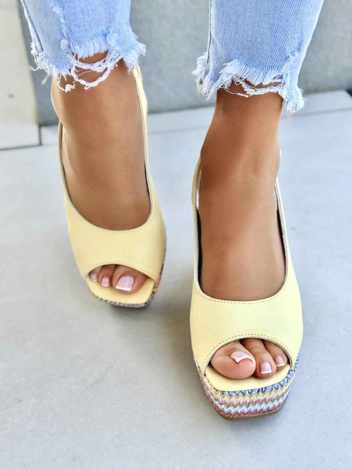 Sandałki na koturnie OLEKSY ze skóry naturalnej Polskiej produkcji