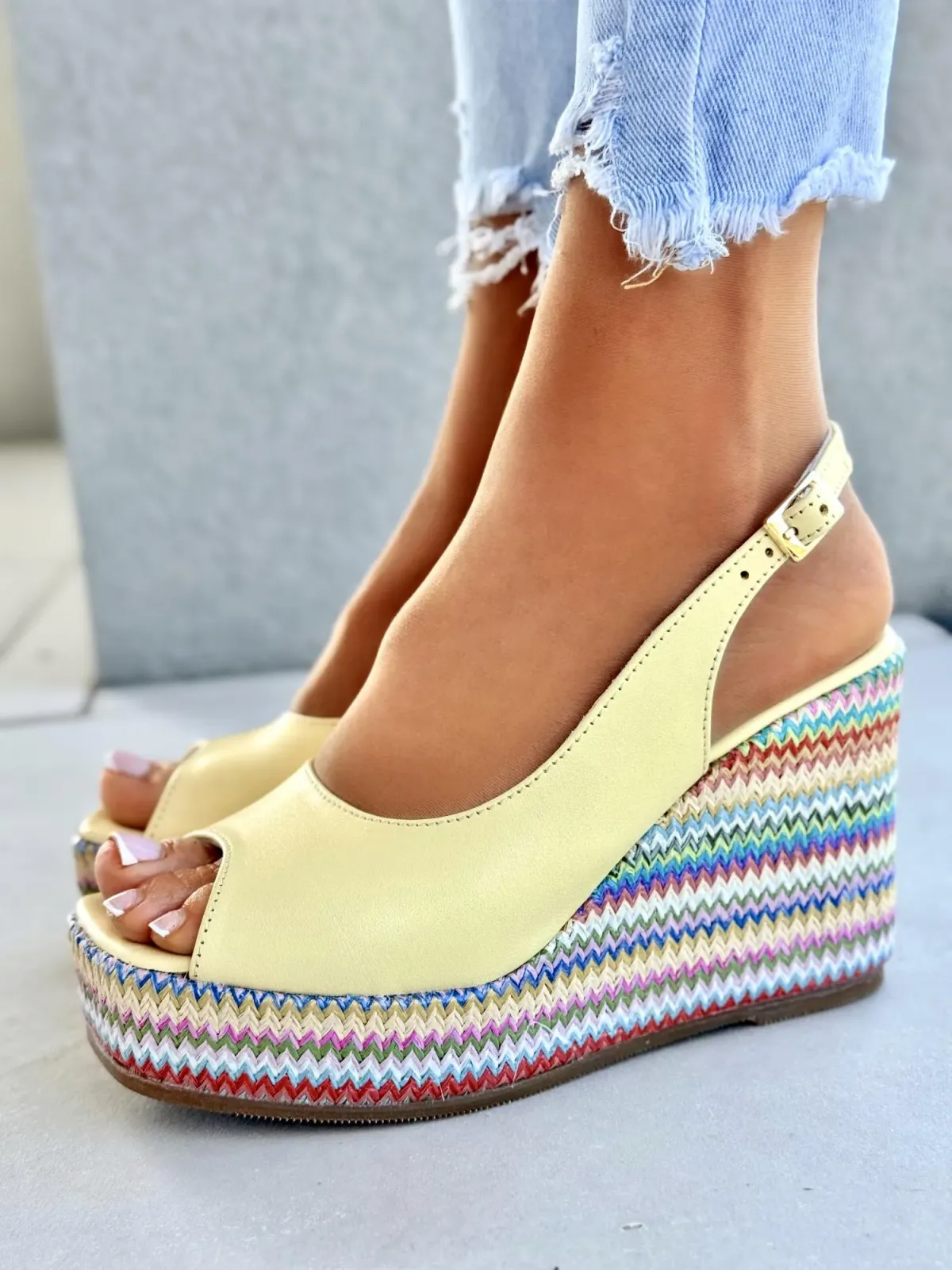 Sandałki na koturnie OLEKSY ze skóry naturalnej Polskiej produkcji